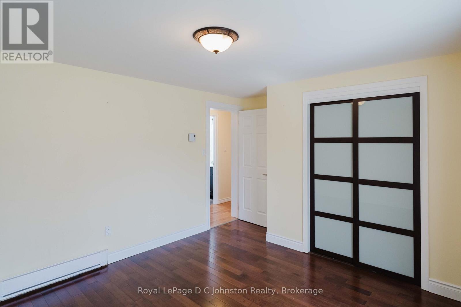 












19 SMITH STREET

,
Kincardine,




Ontario
N0G2T0

