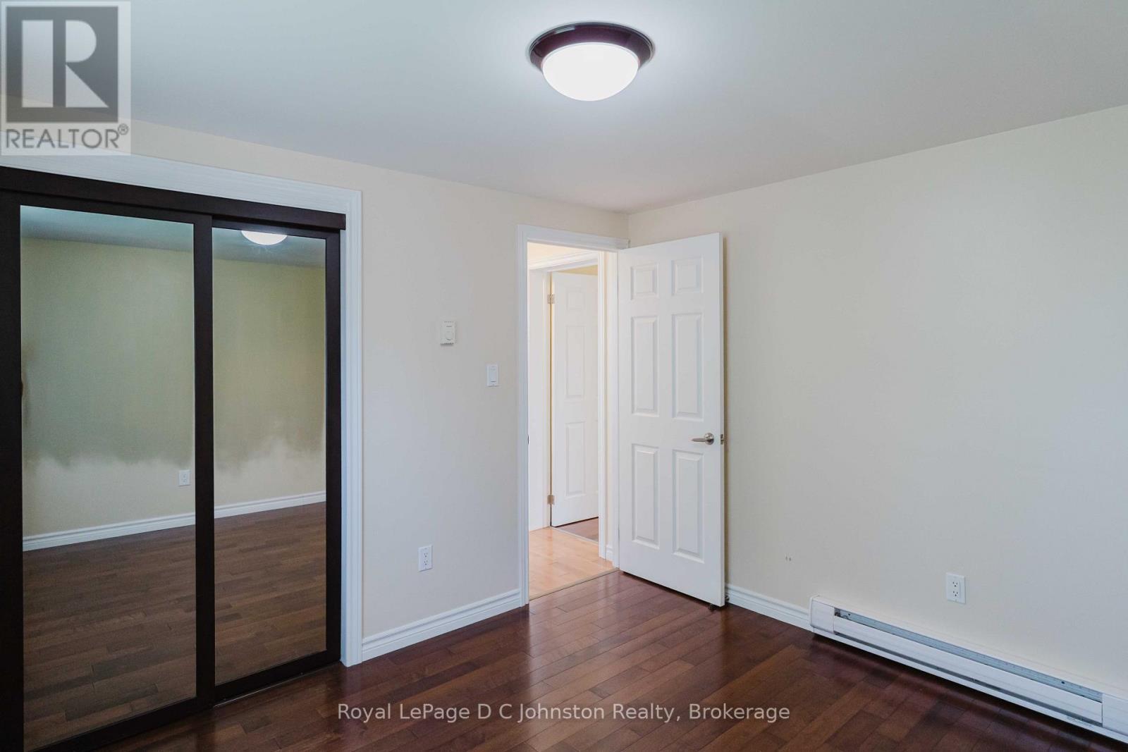 












19 SMITH STREET

,
Kincardine,




Ontario
N0G2T0

