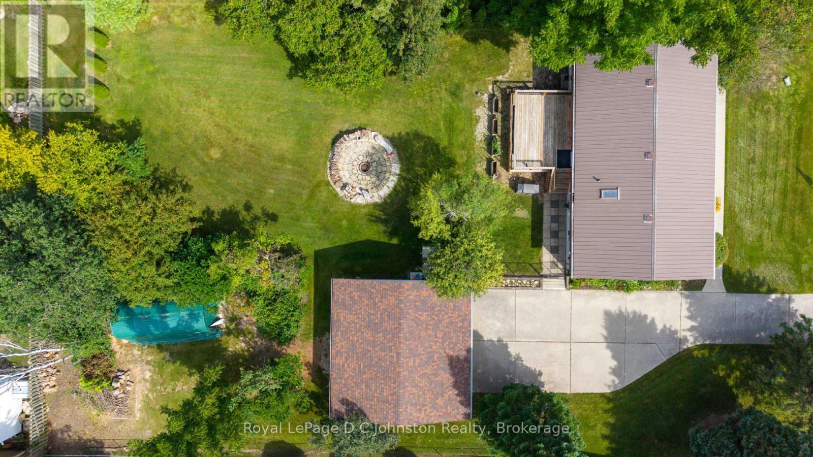 












19 SMITH STREET

,
Kincardine,




Ontario
N0G2T0

