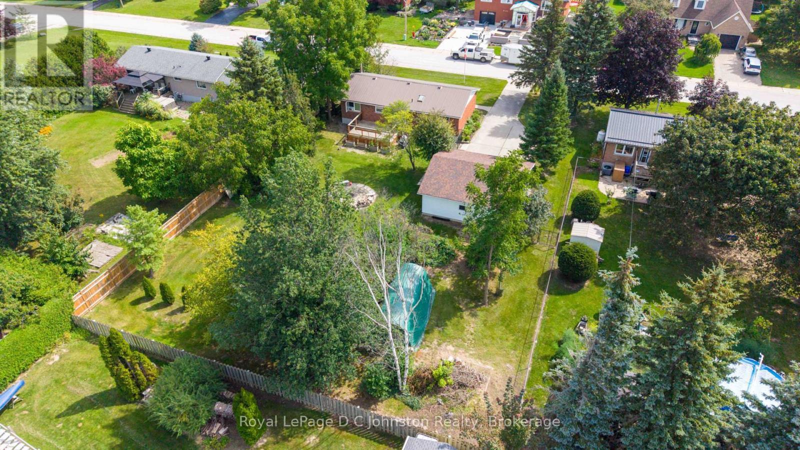 












19 SMITH STREET

,
Kincardine,




Ontario
N0G2T0

