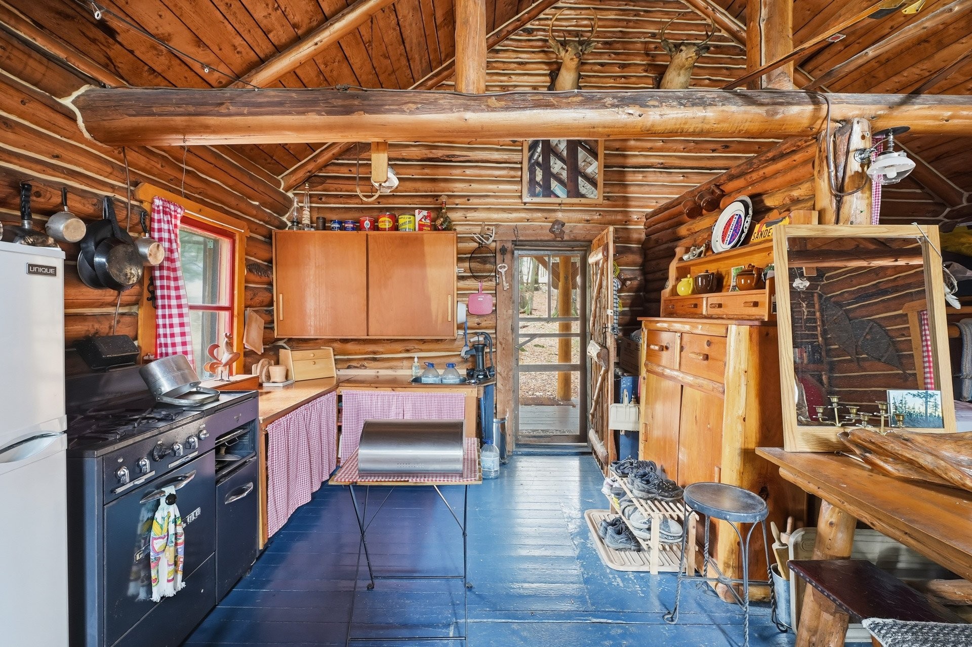 









2


Ch. des Cèdres

,
Cayamant,




QC
J0X1W0

