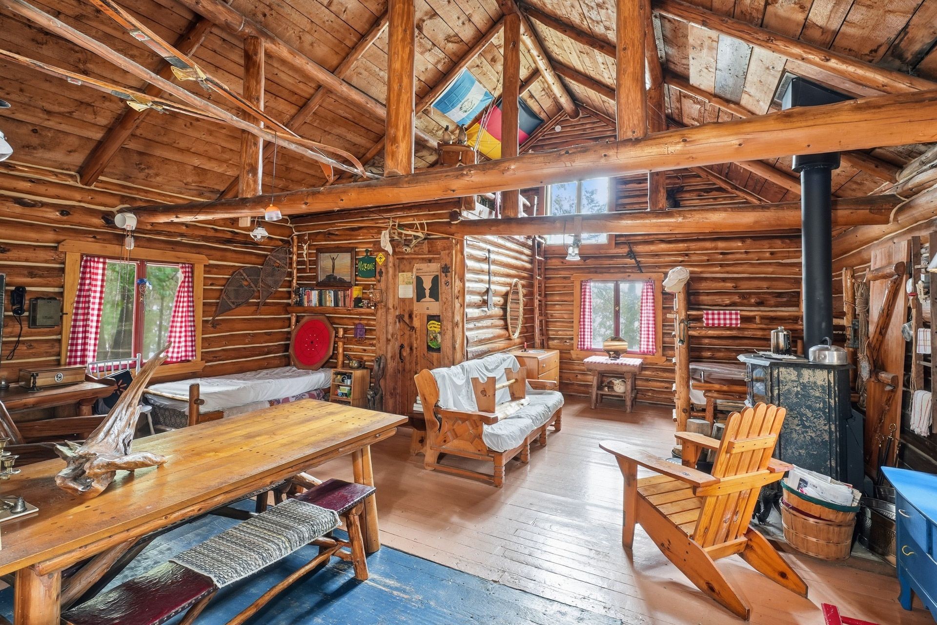 









2


Ch. des Cèdres

,
Cayamant,




QC
J0X1W0

