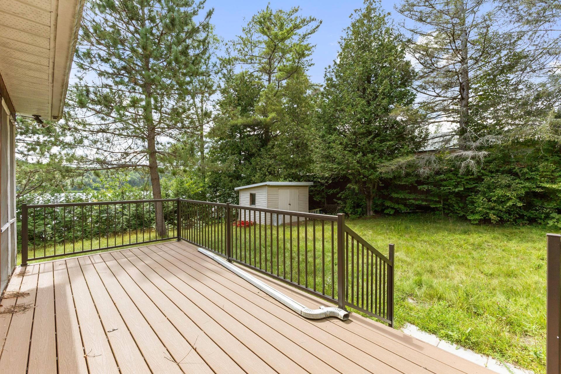 









260


Ch. de Point Comfort

,
Gracefield,




QC
J0X1W0

