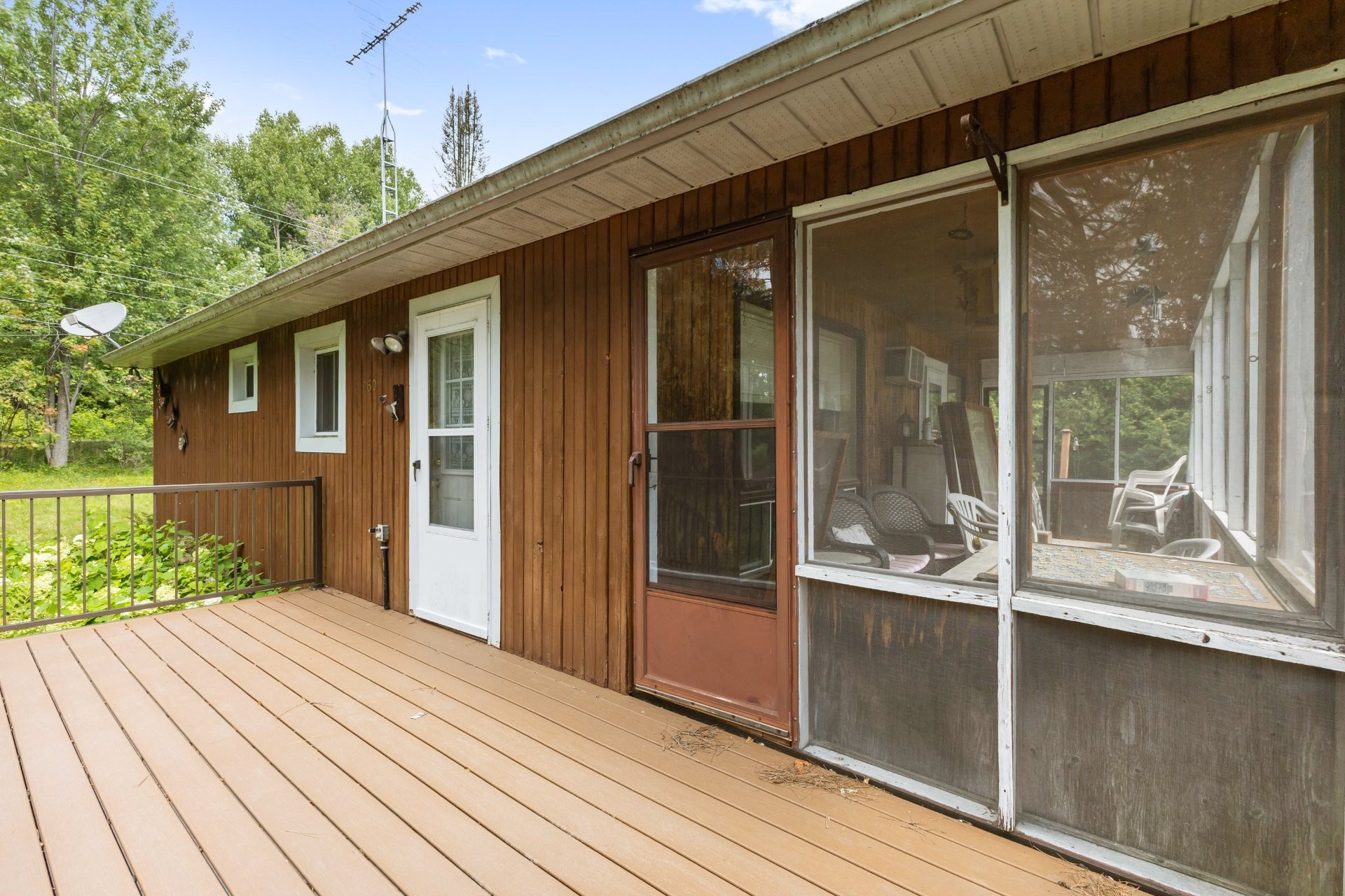 









260


Ch. de Point Comfort

,
Gracefield,




QC
J0X1W0


