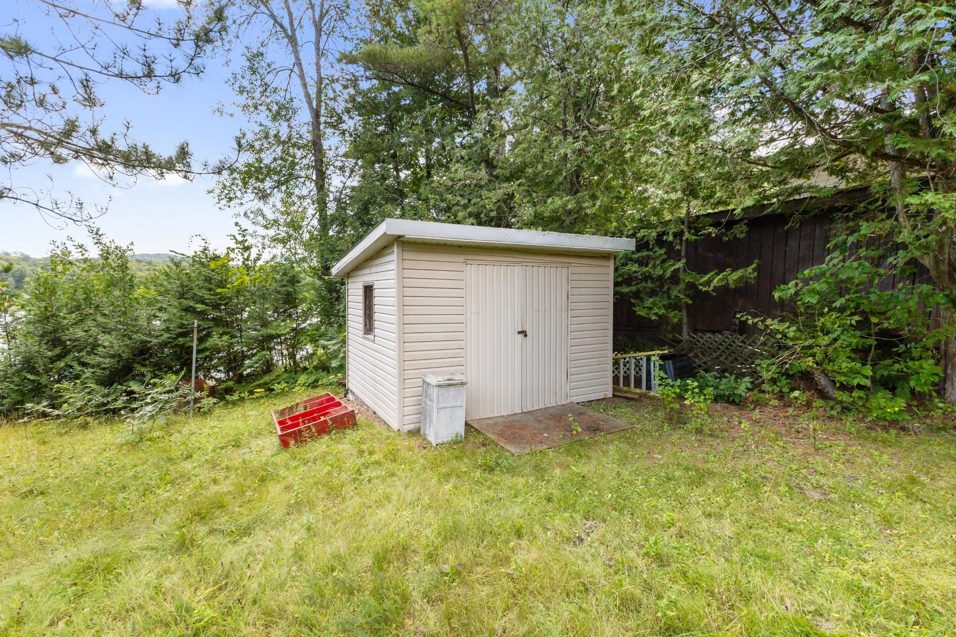 









260


Ch. de Point Comfort

,
Gracefield,




QC
J0X1W0

