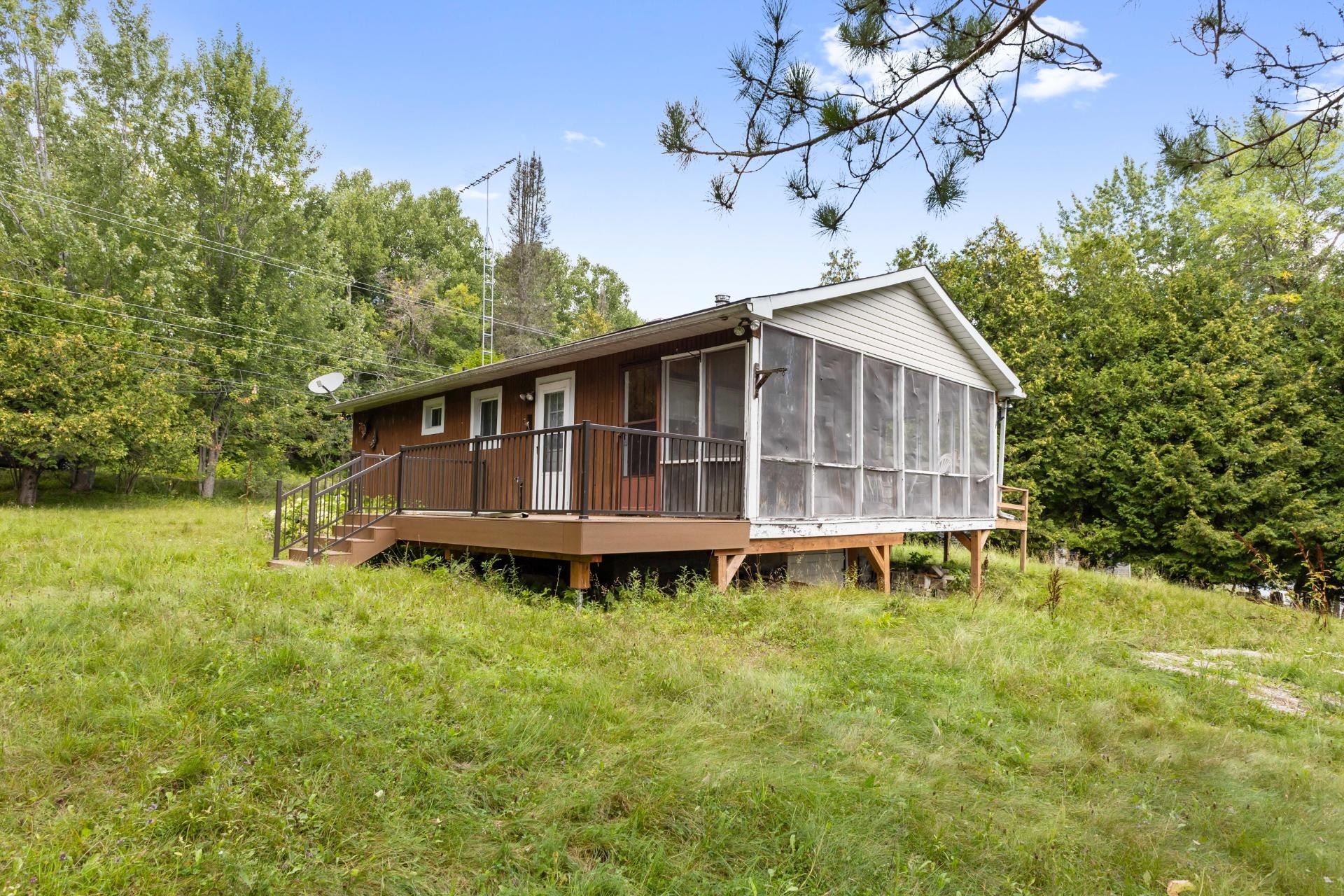 









260


Ch. de Point Comfort

,
Gracefield,




QC
J0X1W0

