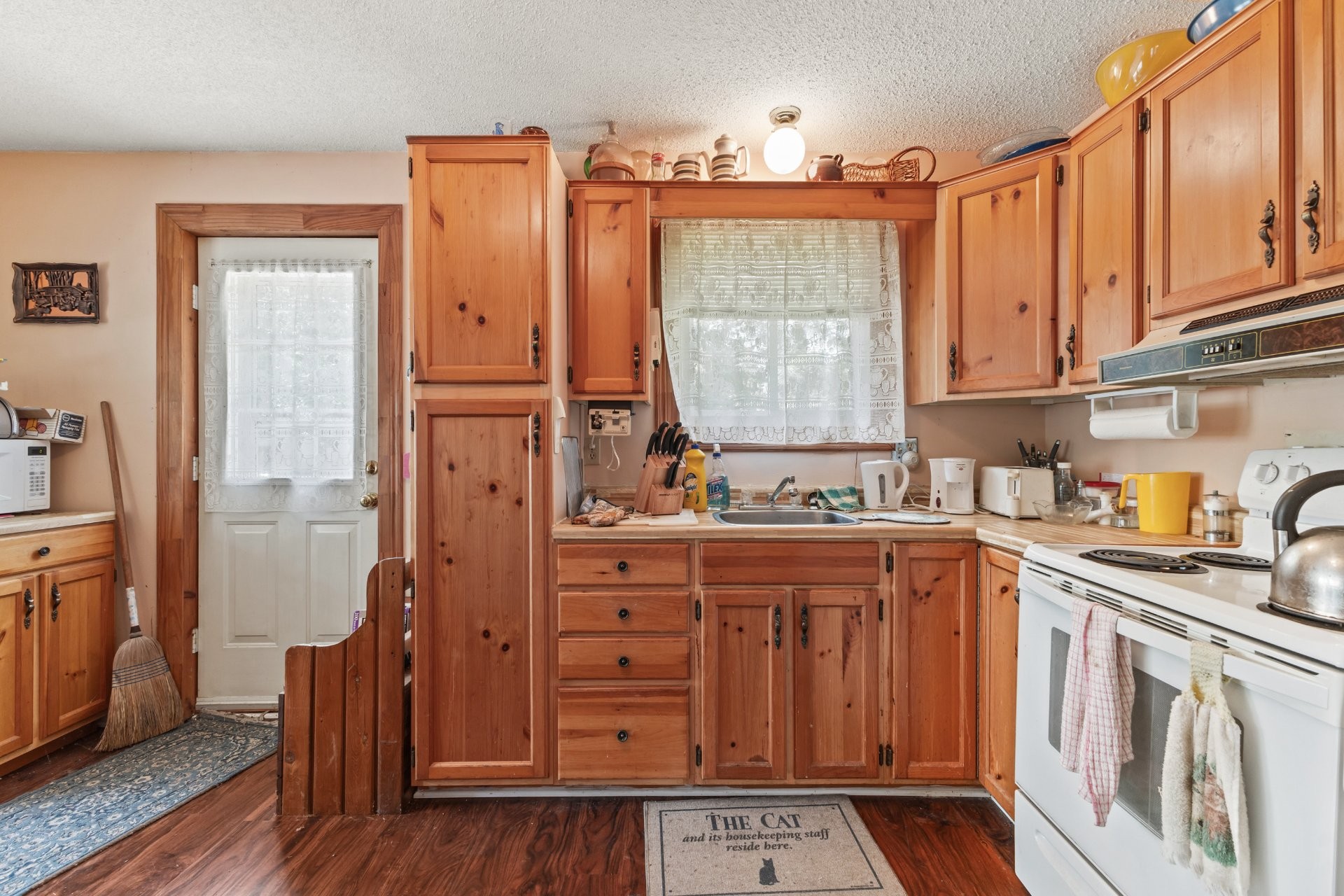 









260


Ch. de Point Comfort

,
Gracefield,




QC
J0X1W0

