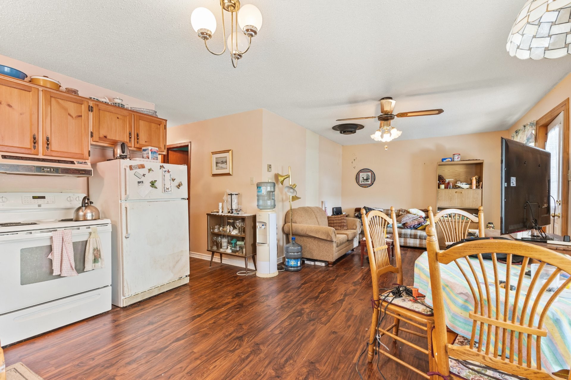 









260


Ch. de Point Comfort

,
Gracefield,




QC
J0X1W0

