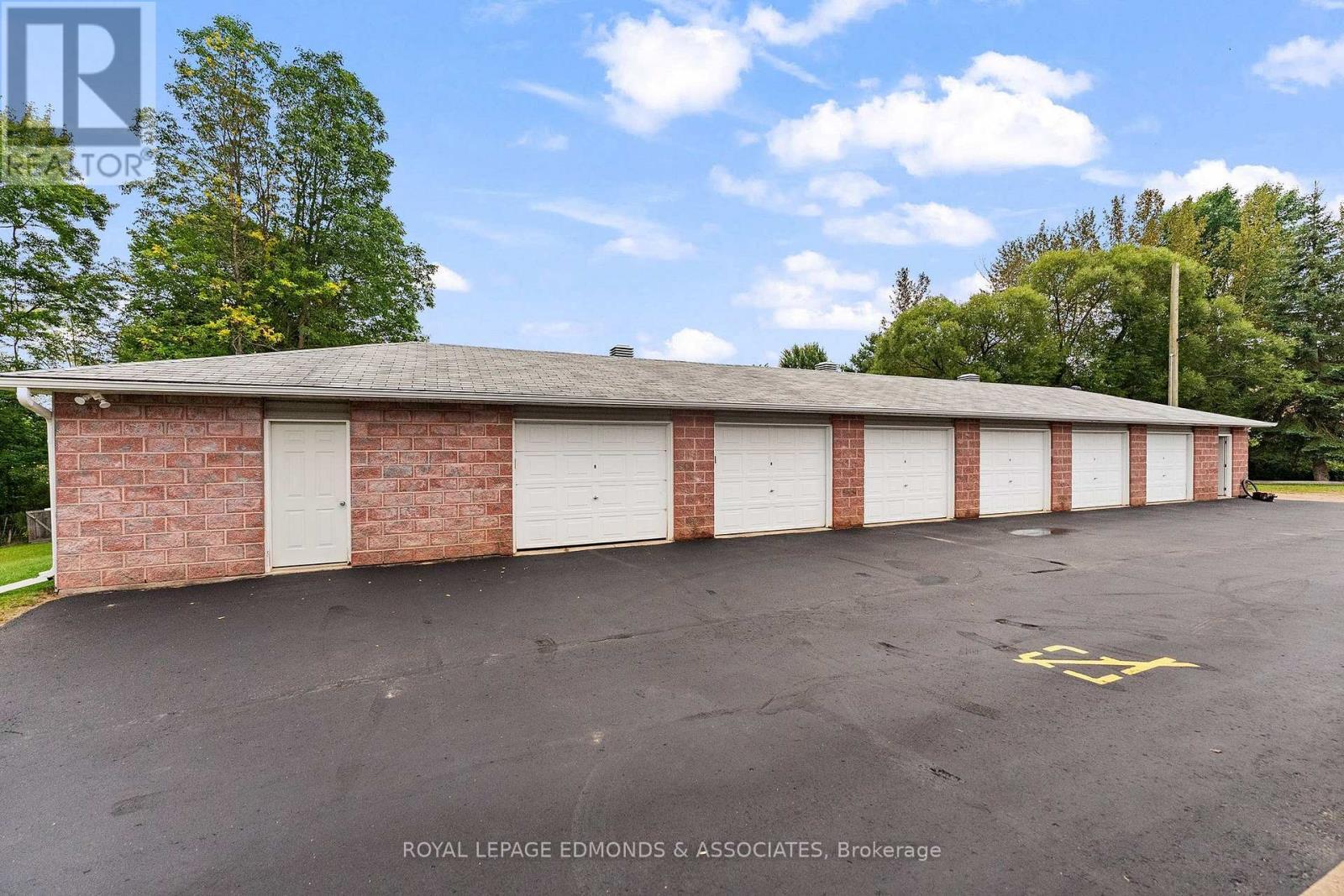 












212 - 1 CRANDALL STREET

,
Pembroke,




Ontario
K8A8M6

