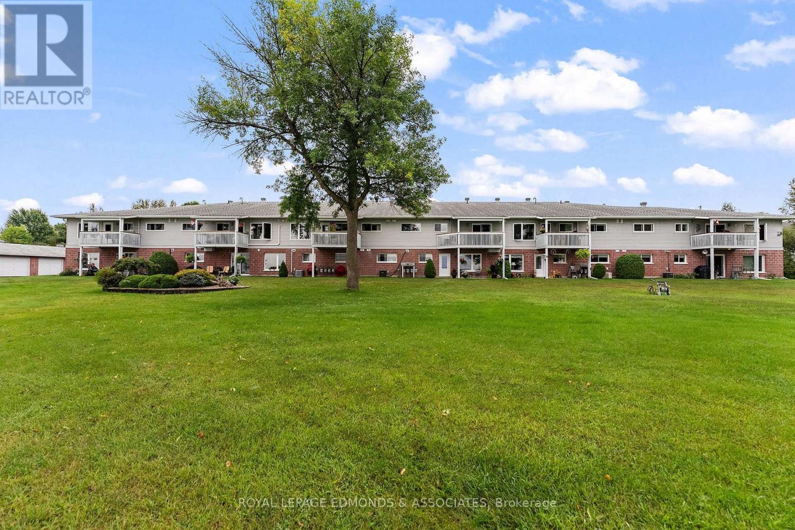 












212 - 1 CRANDALL STREET

,
Pembroke,




Ontario
K8A8M6

