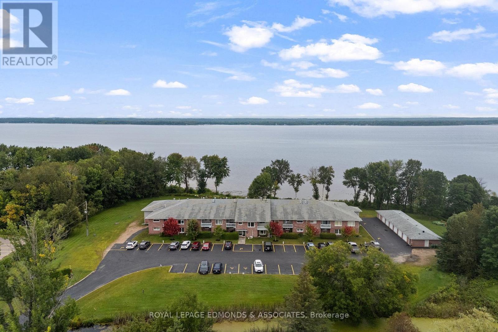 












212 - 1 CRANDALL STREET

,
Pembroke,




Ontario
K8A8M6

