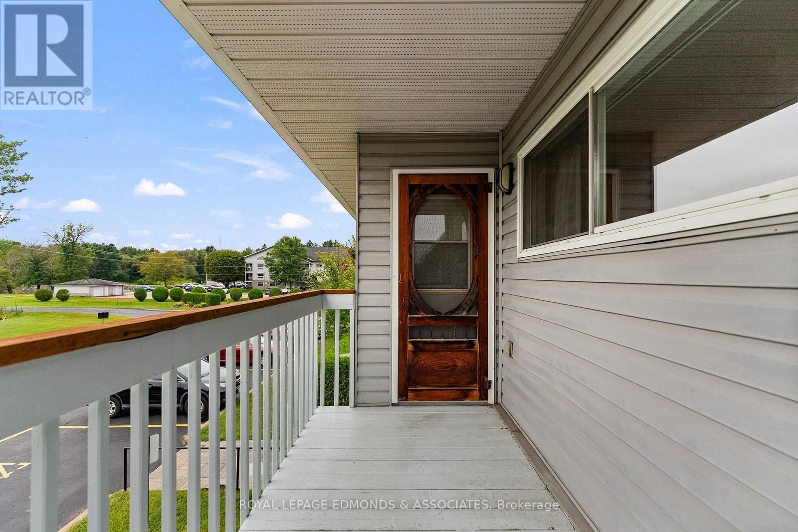 












212 - 1 CRANDALL STREET

,
Pembroke,




Ontario
K8A8M6

