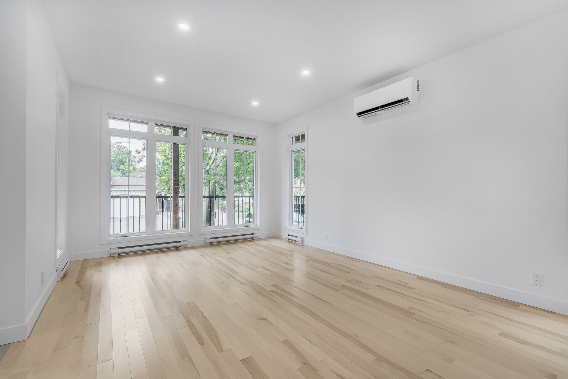 









39


24e Avenue S.

,
Bois-des-Filion,




QC
J6Z1X3

