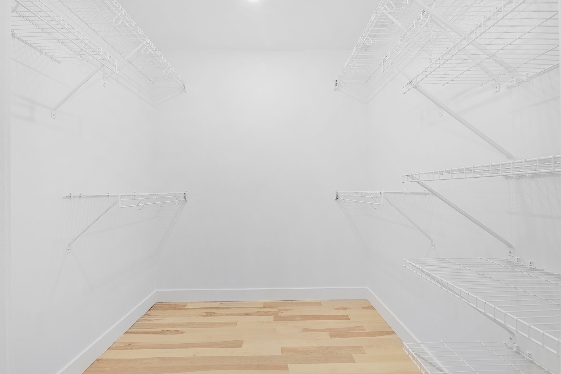 









39


24e Avenue S.

,
Bois-des-Filion,




QC
J6Z1X3

