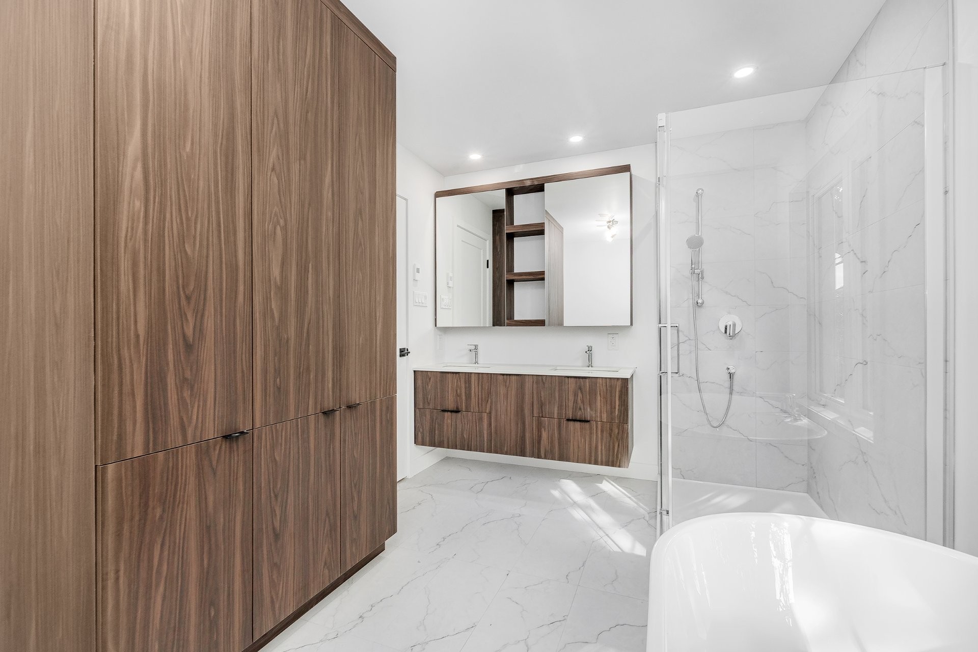 









39


24e Avenue S.

,
Bois-des-Filion,




QC
J6Z1X3

