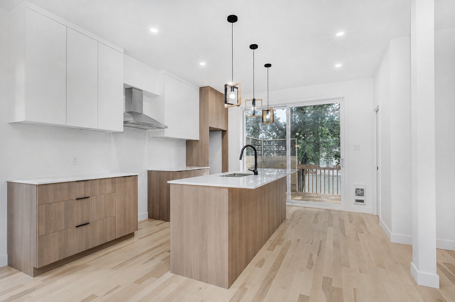 









39


24e Avenue S.

,
Bois-des-Filion,




QC
J6Z1X3

