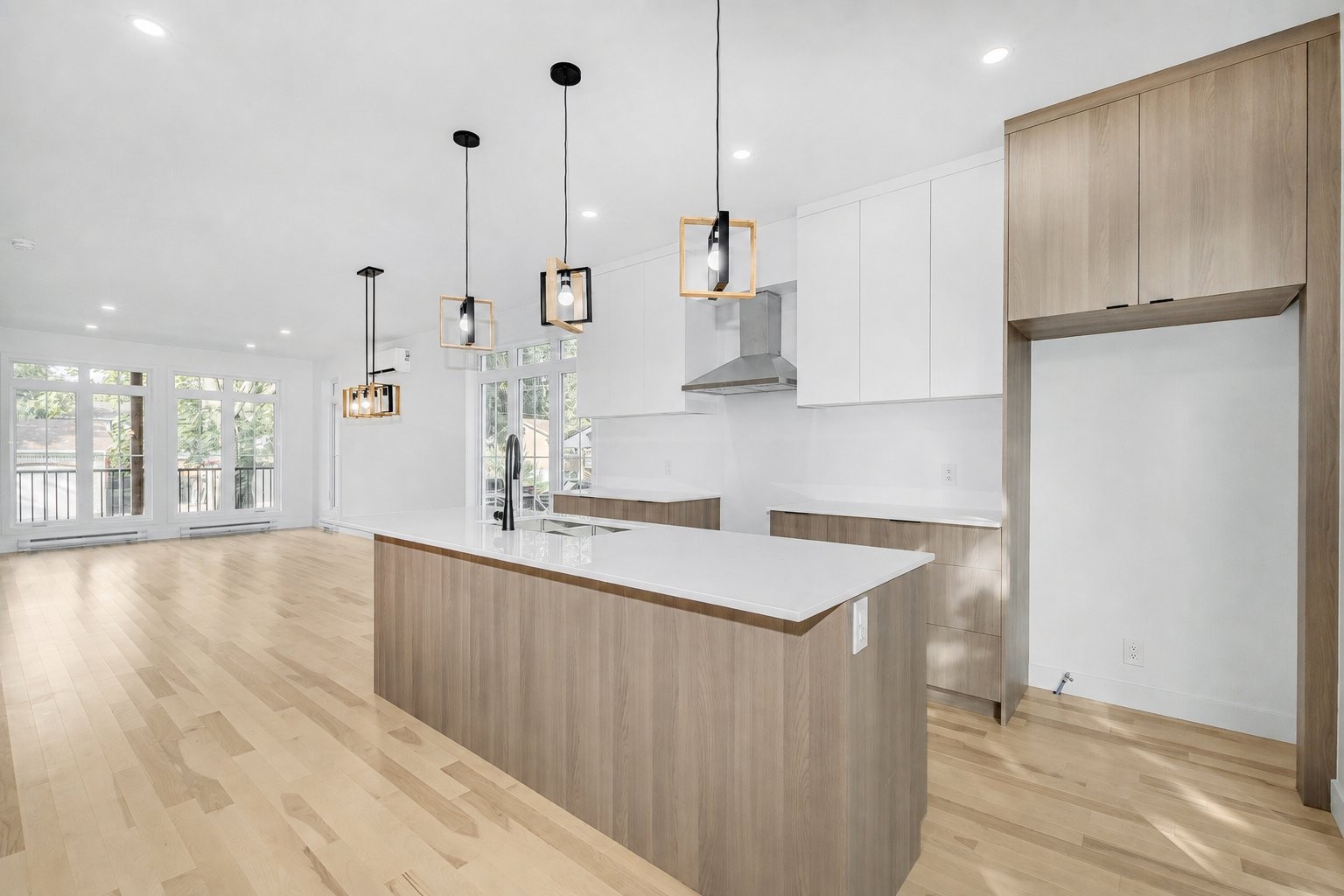 









39


24e Avenue S.

,
Bois-des-Filion,




QC
J6Z1X3

