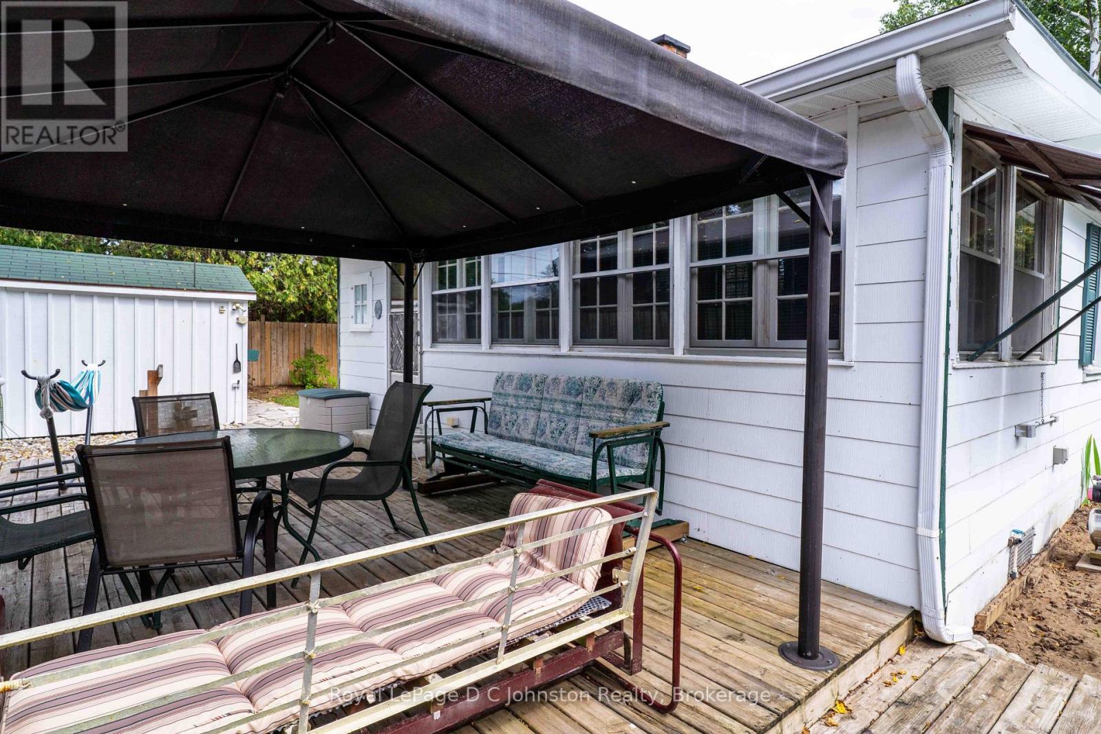 












736 SHANTZ STREET

,
Saugeen Shores,




Ontario
N0H2C0

