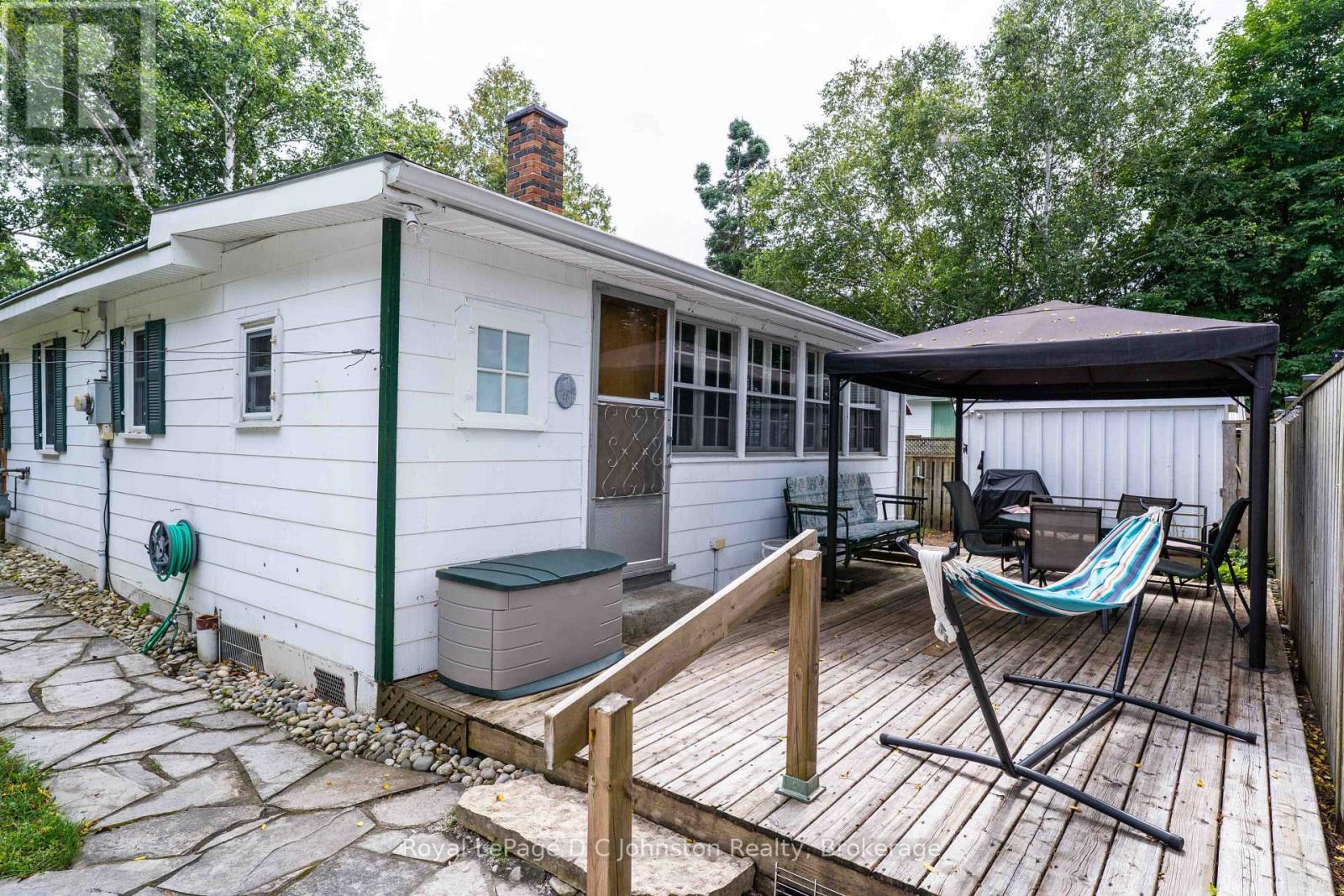 












736 SHANTZ STREET

,
Saugeen Shores,




Ontario
N0H2C0

