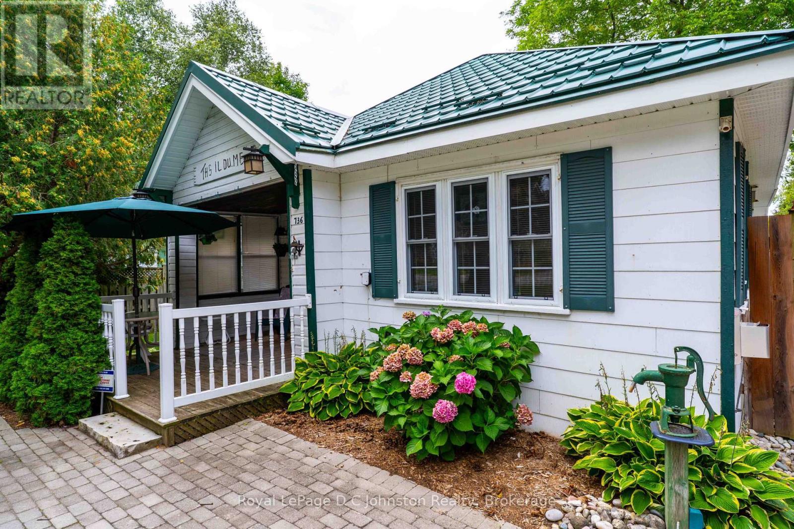 












736 SHANTZ STREET

,
Saugeen Shores,




Ontario
N0H2C0

