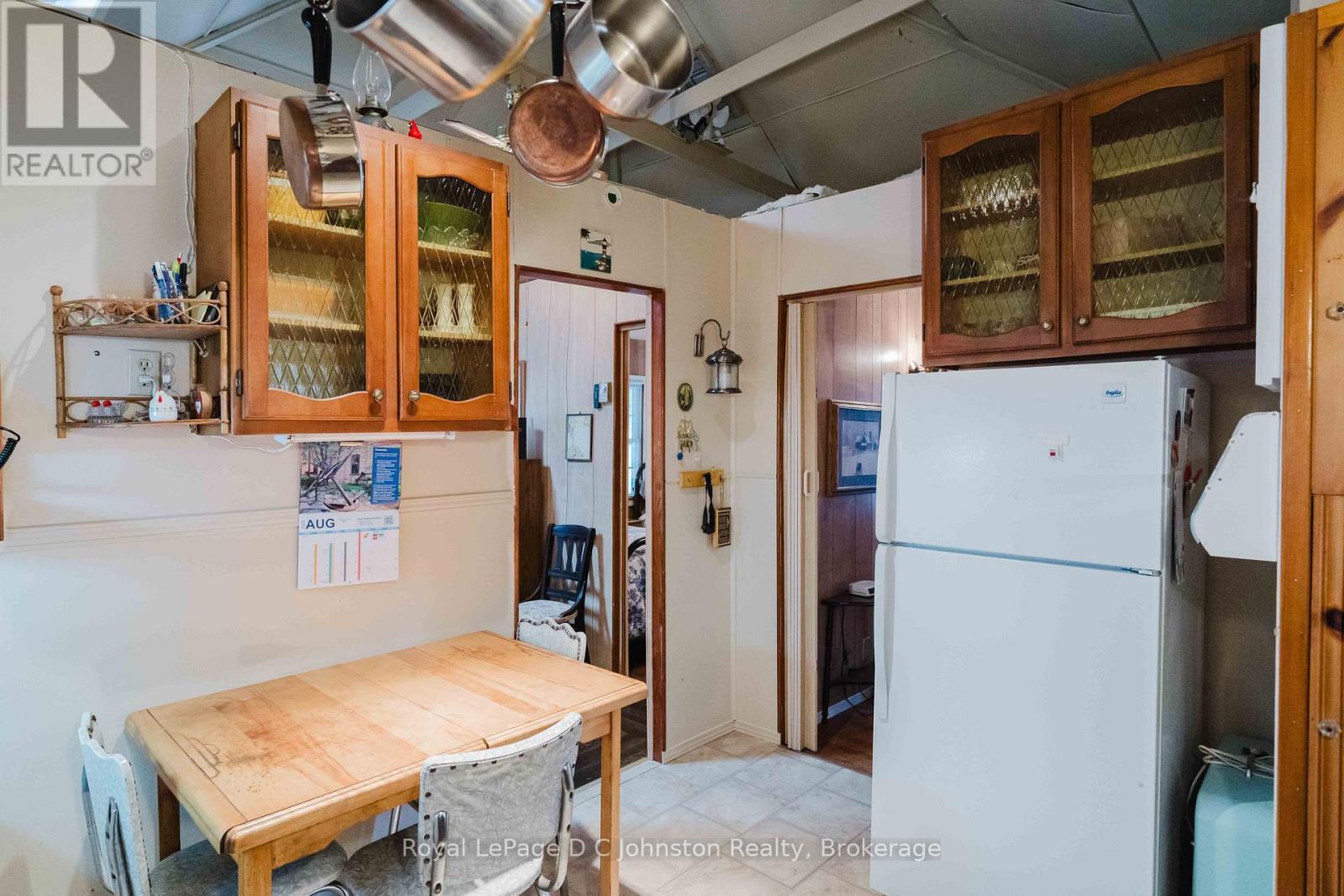 












736 SHANTZ STREET

,
Saugeen Shores,




Ontario
N0H2C0

