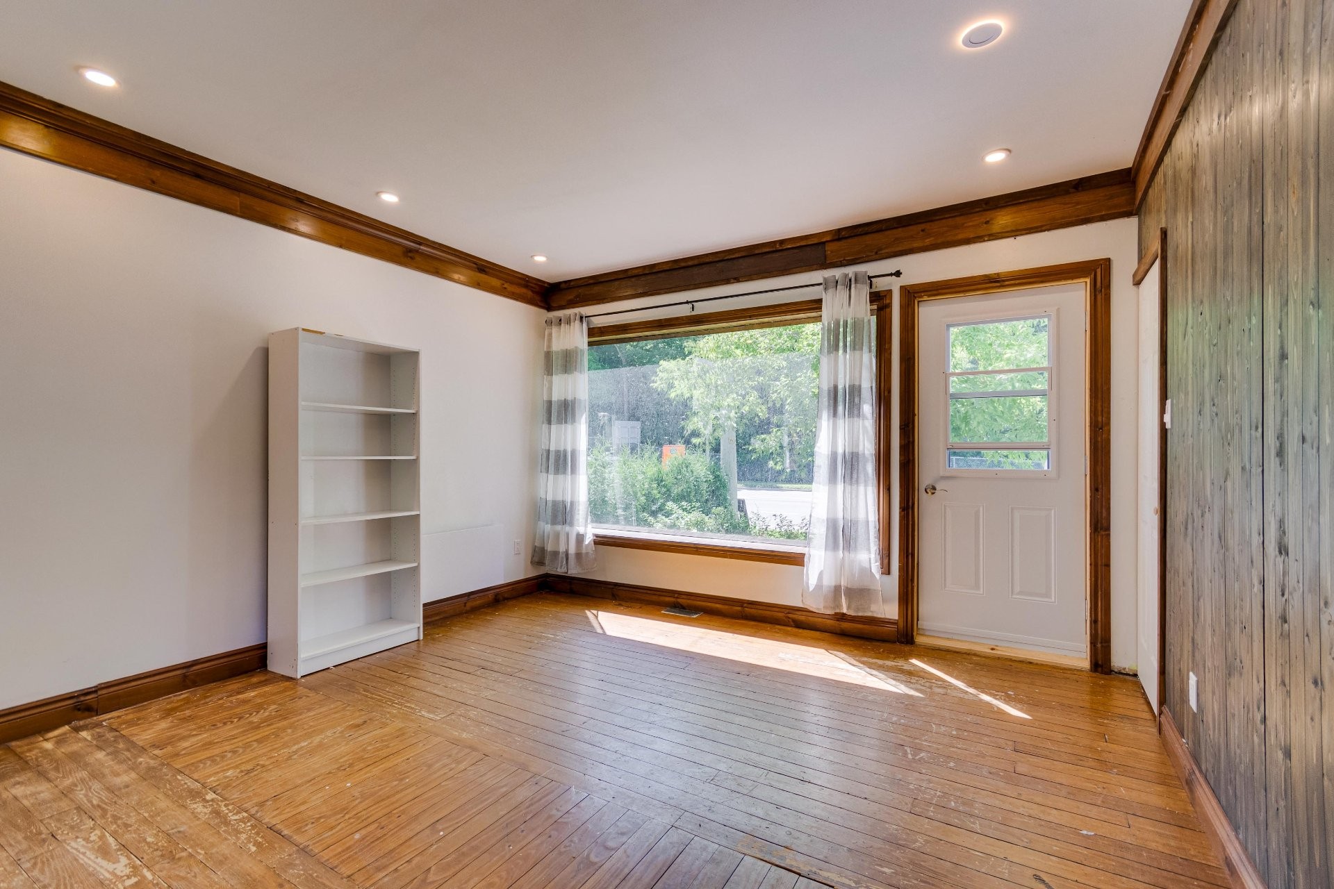 









441

 - 443


Rue Notre-Dame

,
Montebello,




QC
J0V1L0

