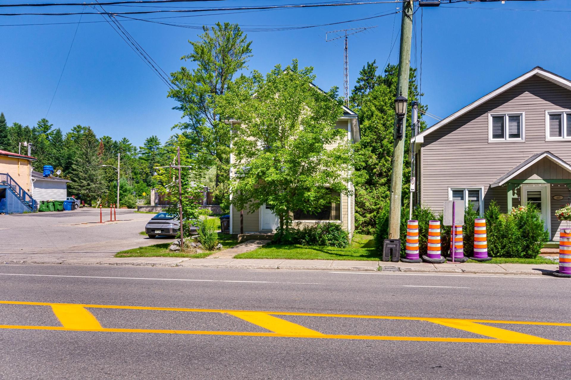 









441

 - 443


Rue Notre-Dame

,
Montebello,




QC
J0V1L0

