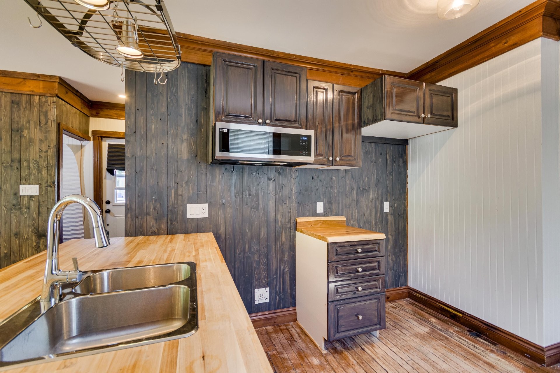 









441

 - 443


Rue Notre-Dame

,
Montebello,




QC
J0V1L0

