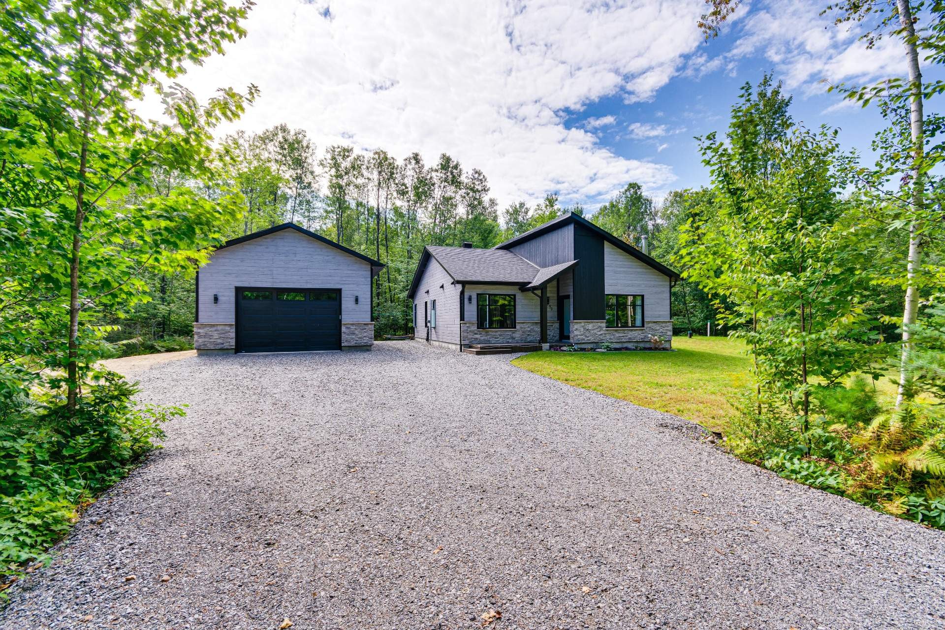 









99


Ch. du Huard

,
Val-des-Bois,




QC
J0X3C0

