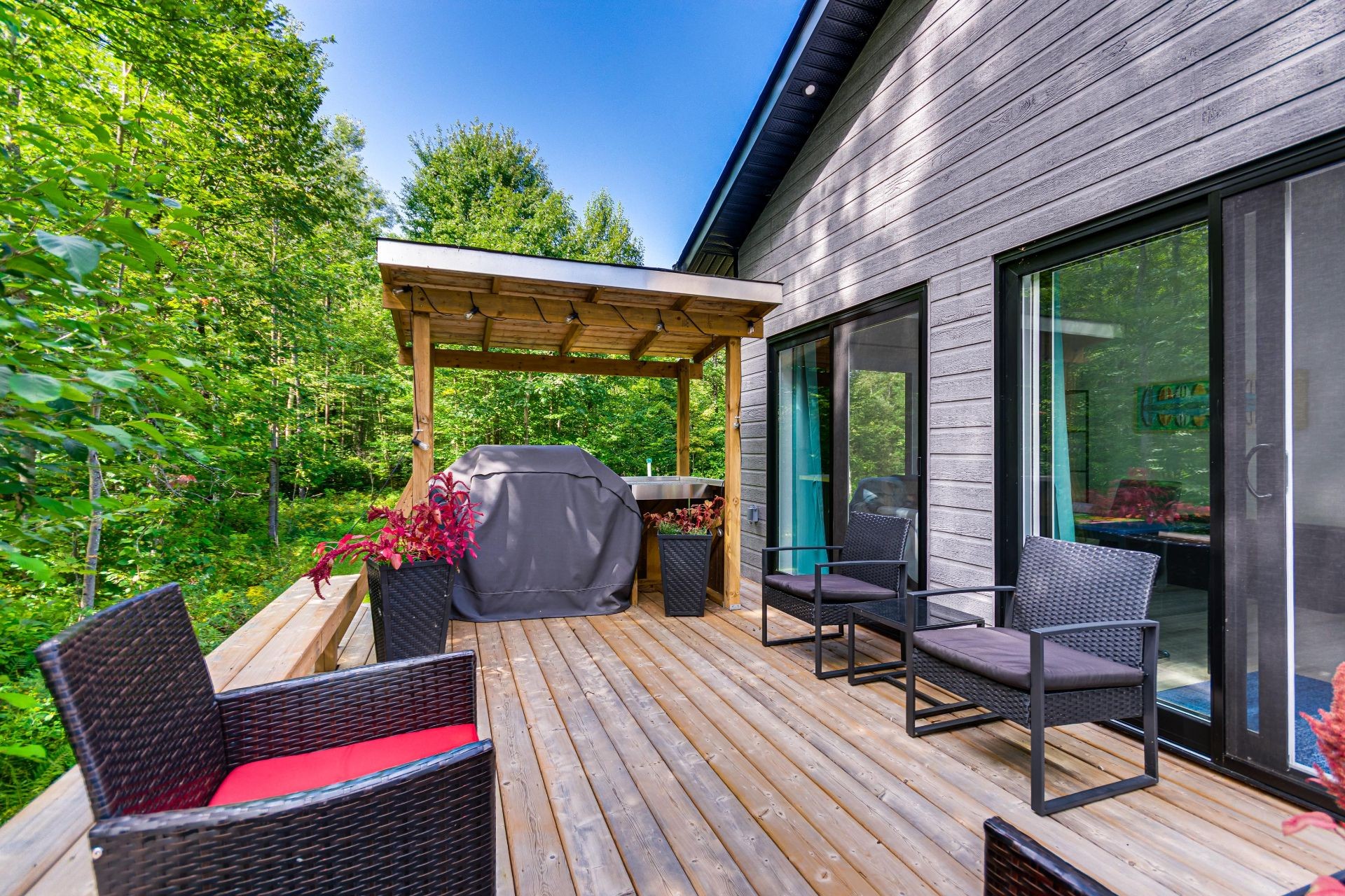 









99


Ch. du Huard

,
Val-des-Bois,




QC
J0X3C0

