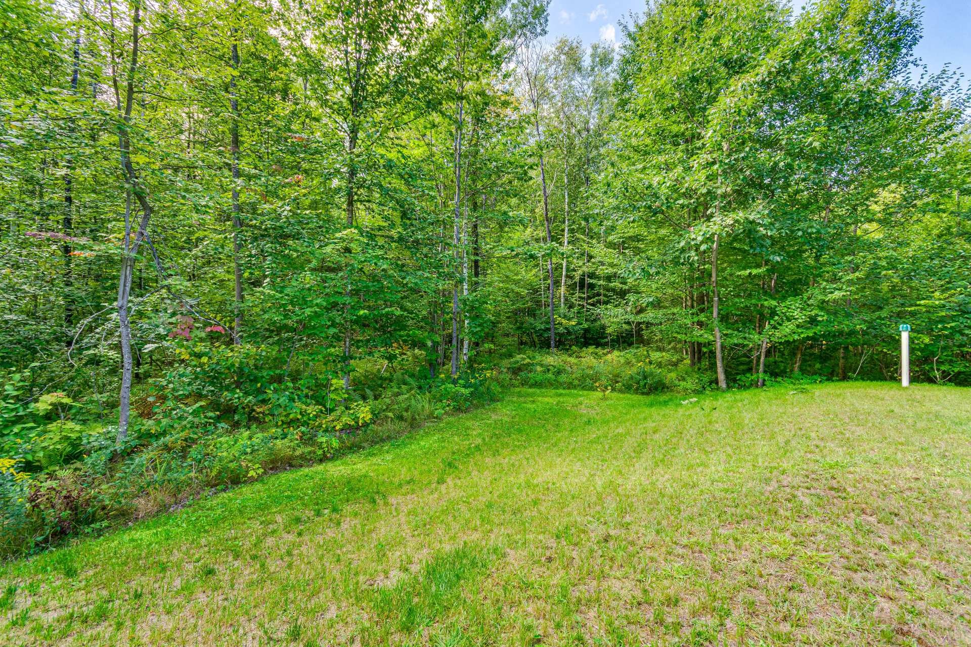 









99


Ch. du Huard

,
Val-des-Bois,




QC
J0X3C0

