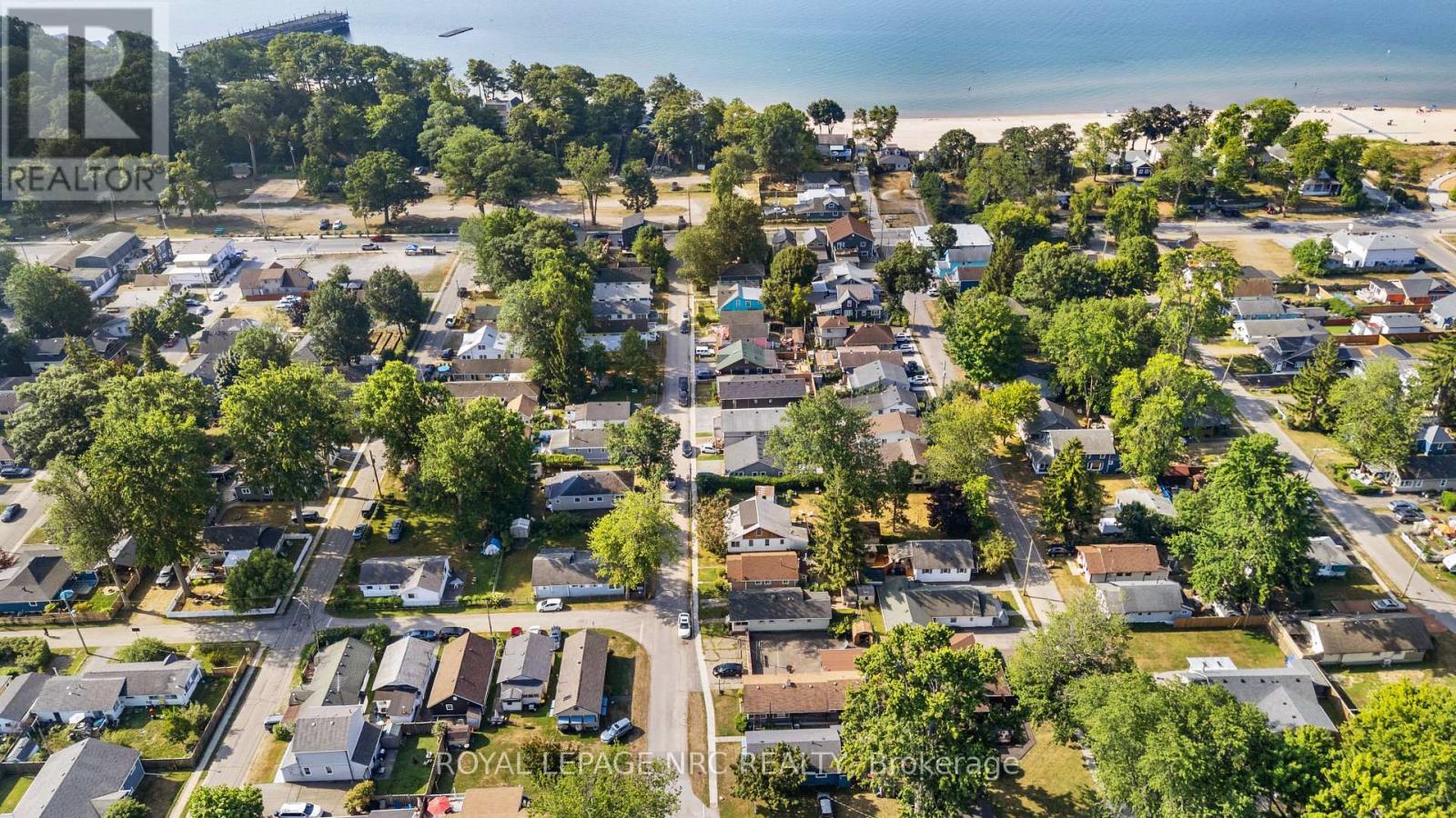 












373 OAKWOOD AVENUE

,
Fort Erie (Crystal Beach),




Ontario
L0S1B0

