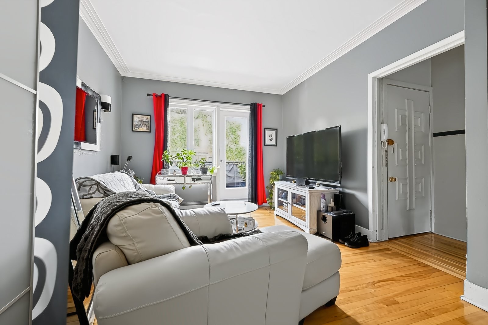 









6535


Rue Chabot

,
Montréal (Rosemont/La Petite-Patrie),




QC
H2G2T4

