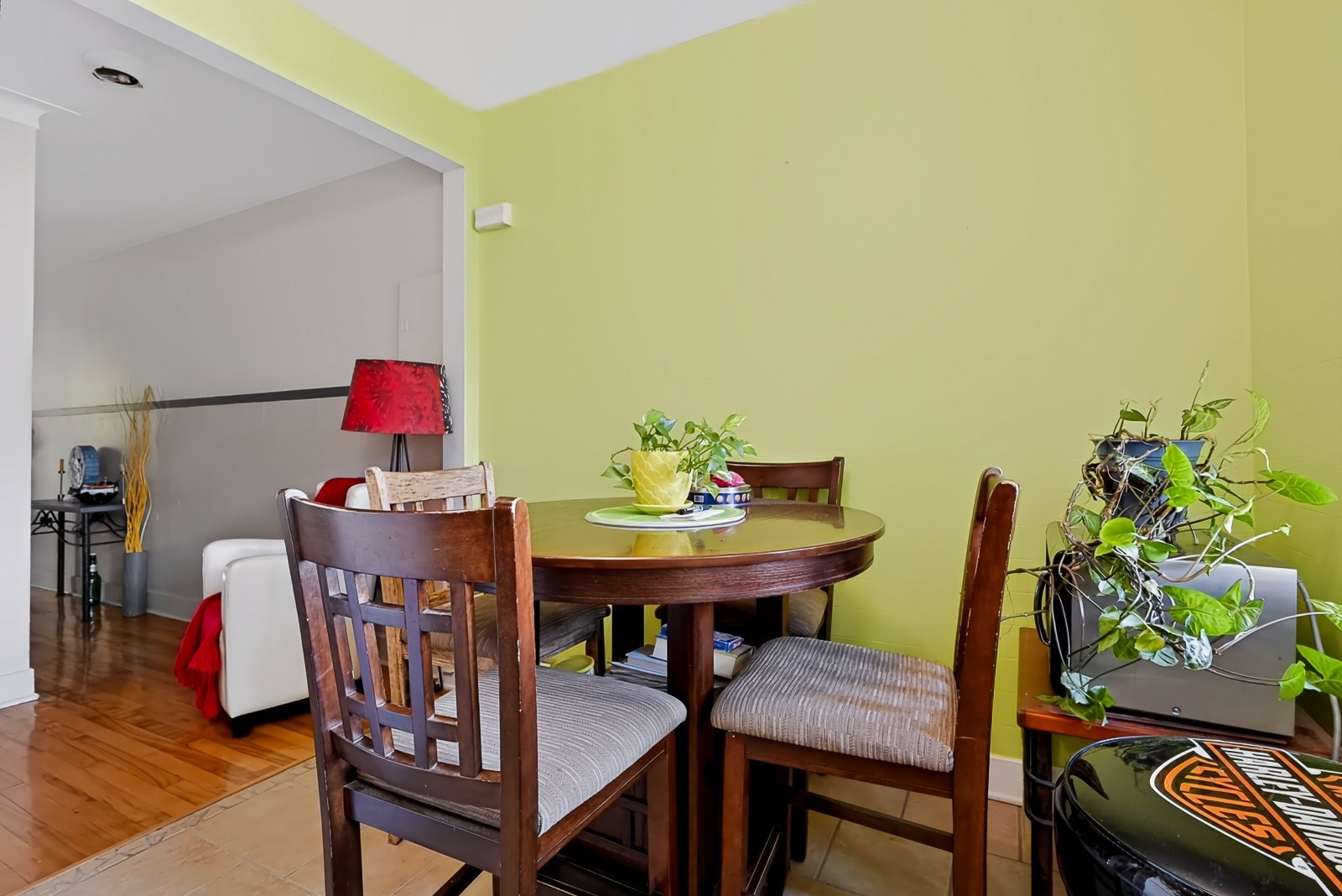









6535


Rue Chabot

,
Montréal (Rosemont/La Petite-Patrie),




QC
H2G2T4

