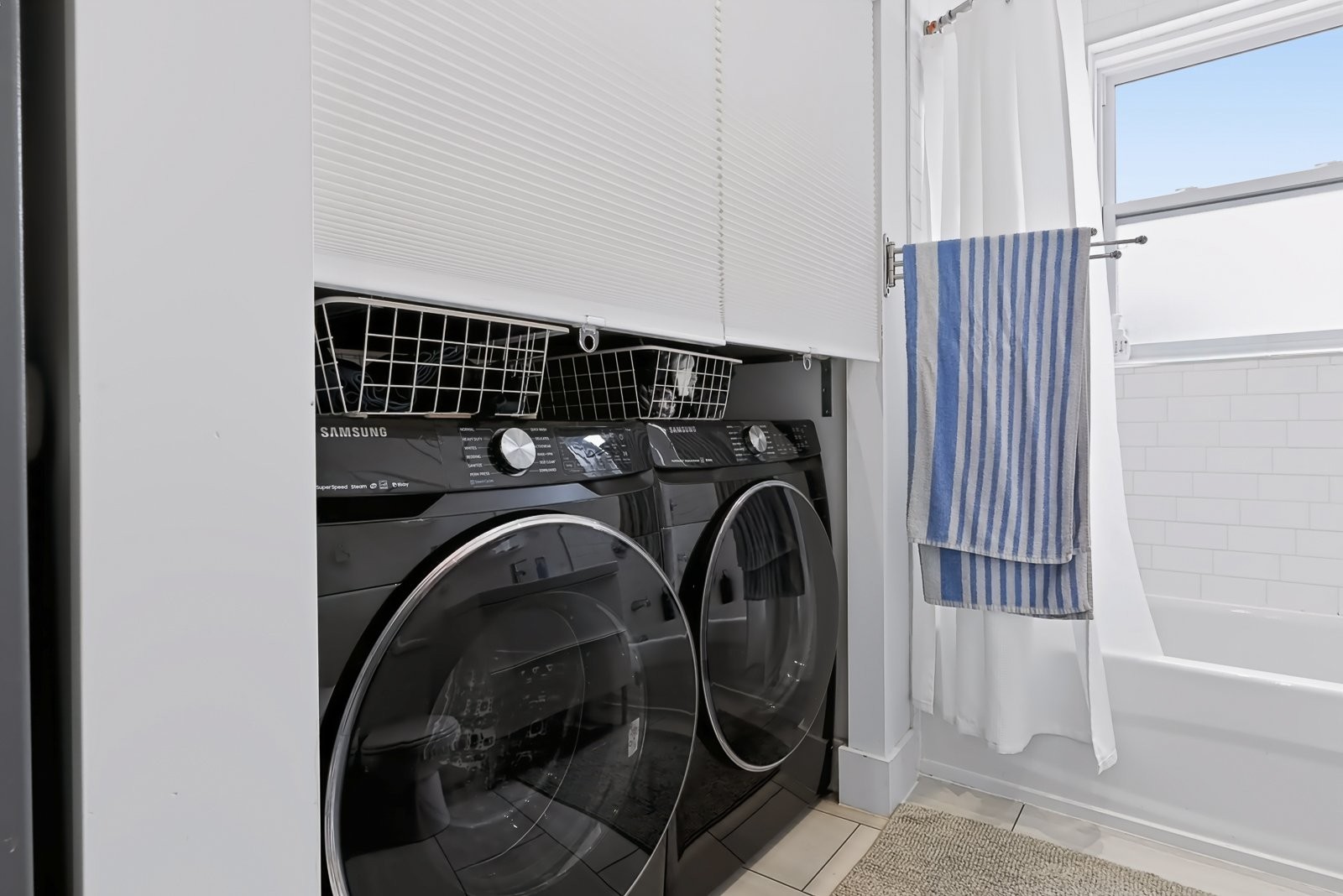 









6535


Rue Chabot

,
Montréal (Rosemont/La Petite-Patrie),




QC
H2G2T4

