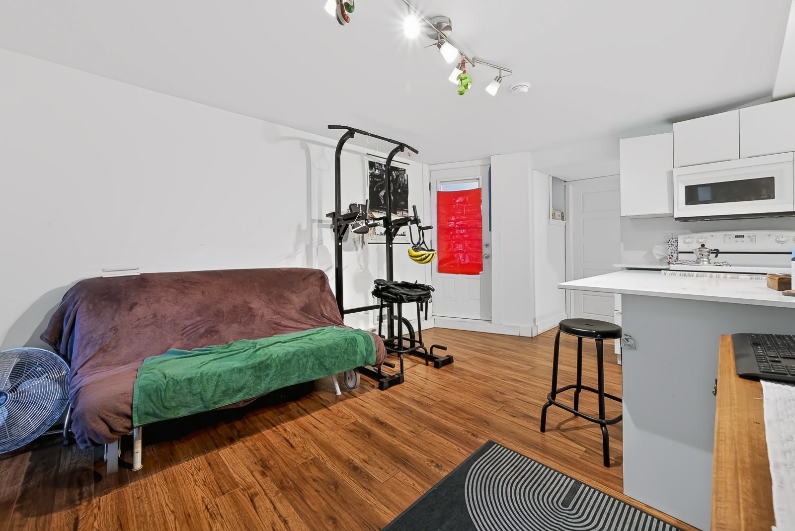 









6535


Rue Chabot

,
Montréal (Rosemont/La Petite-Patrie),




QC
H2G2T4

