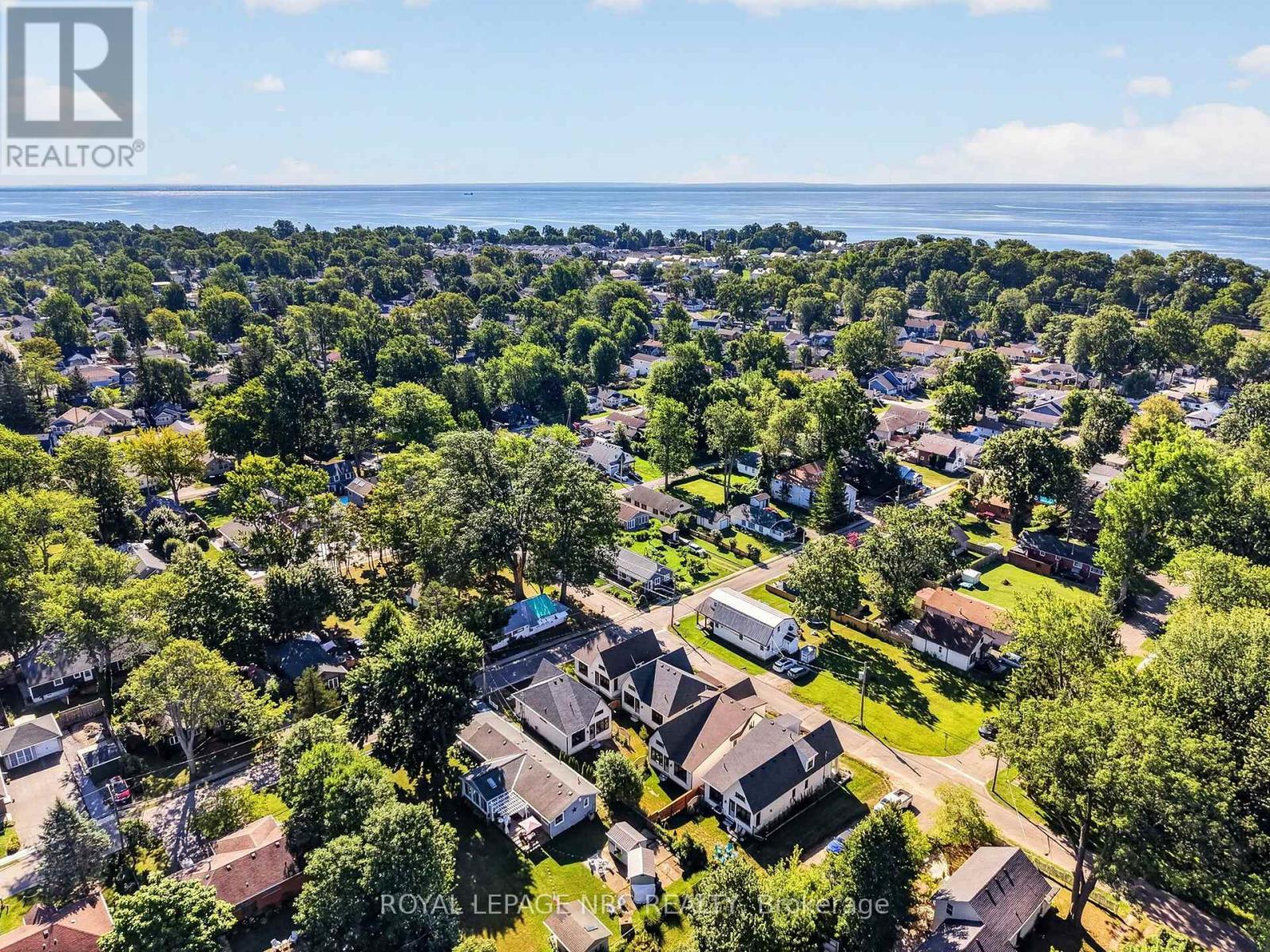 












281 ELMWOOD AVENUE

,
Fort Erie (Crystal Beach),




Ontario
L0S1B0

