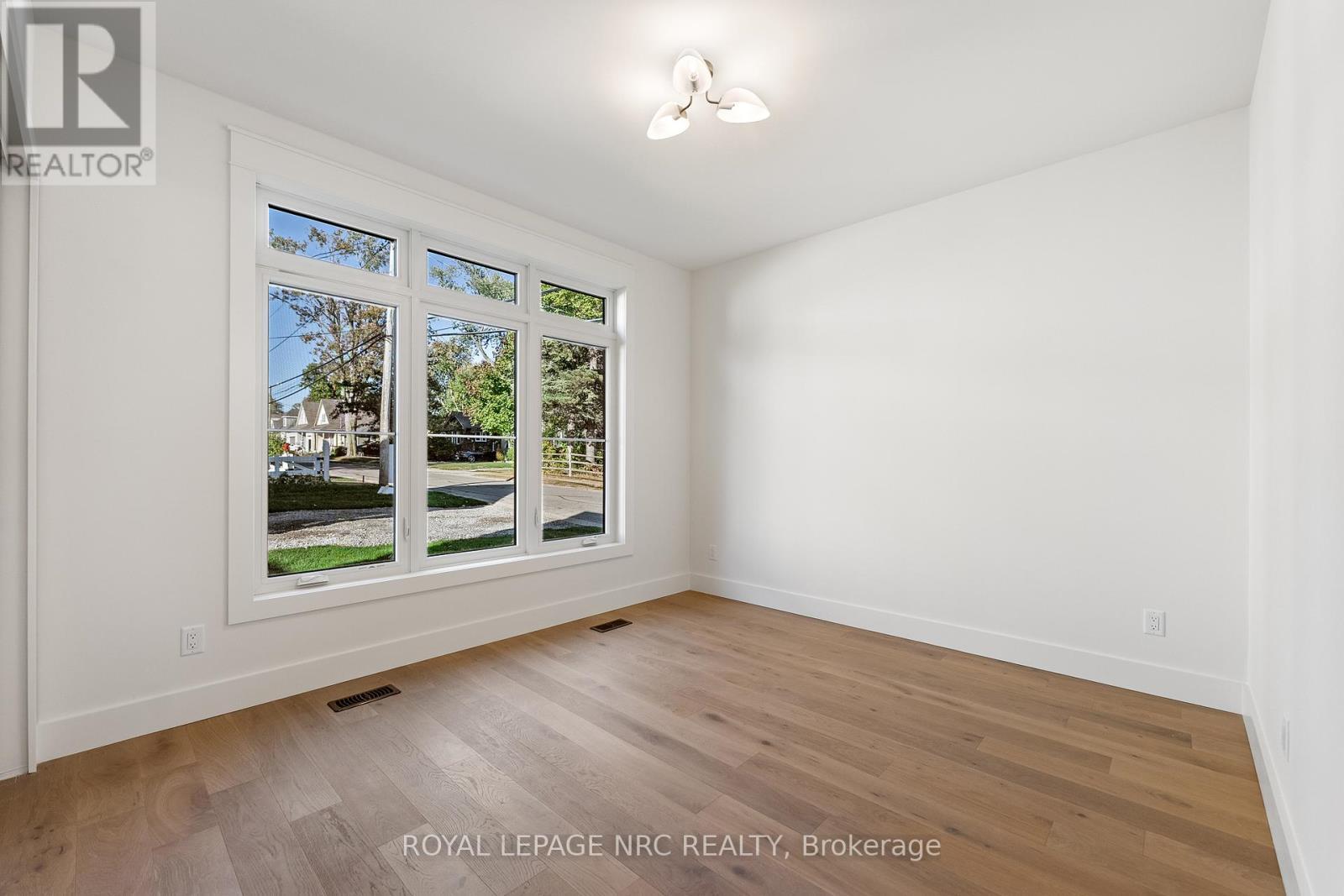 












4050 GLENSPRING ROAD

,
Fort Erie (Crystal Beach),




Ontario
L0S1B0

