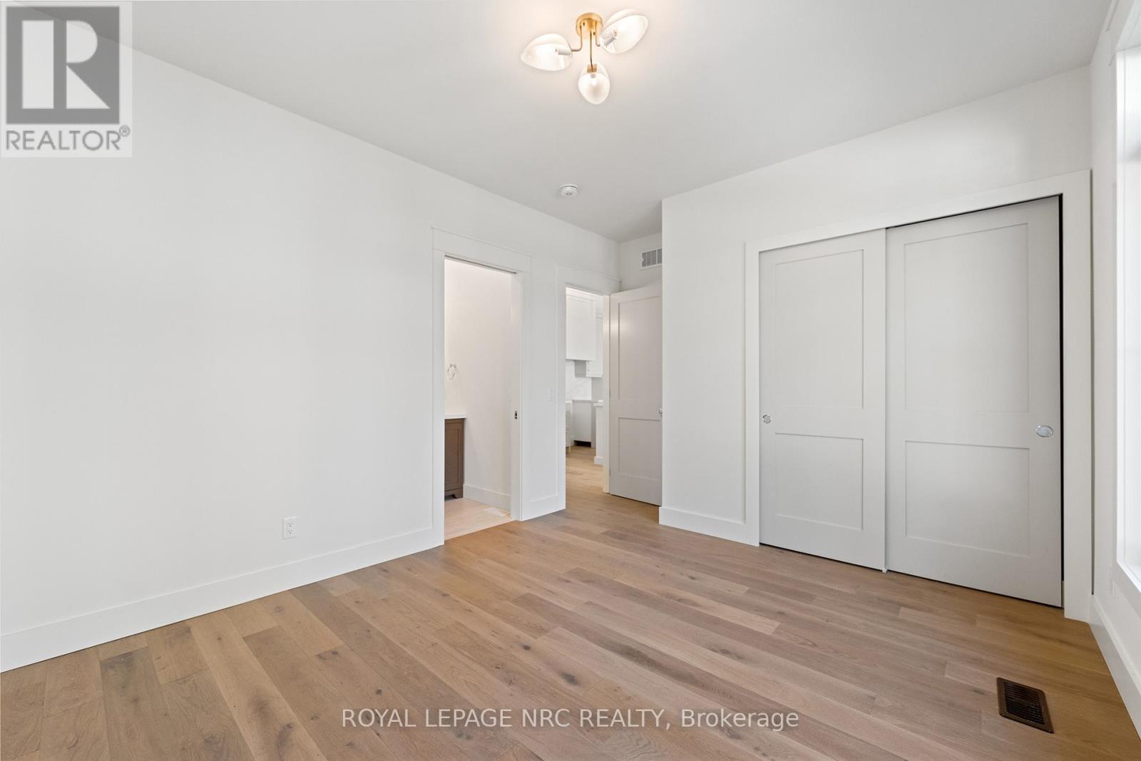 












4050 GLENSPRING ROAD

,
Fort Erie (Crystal Beach),




Ontario
L0S1B0

