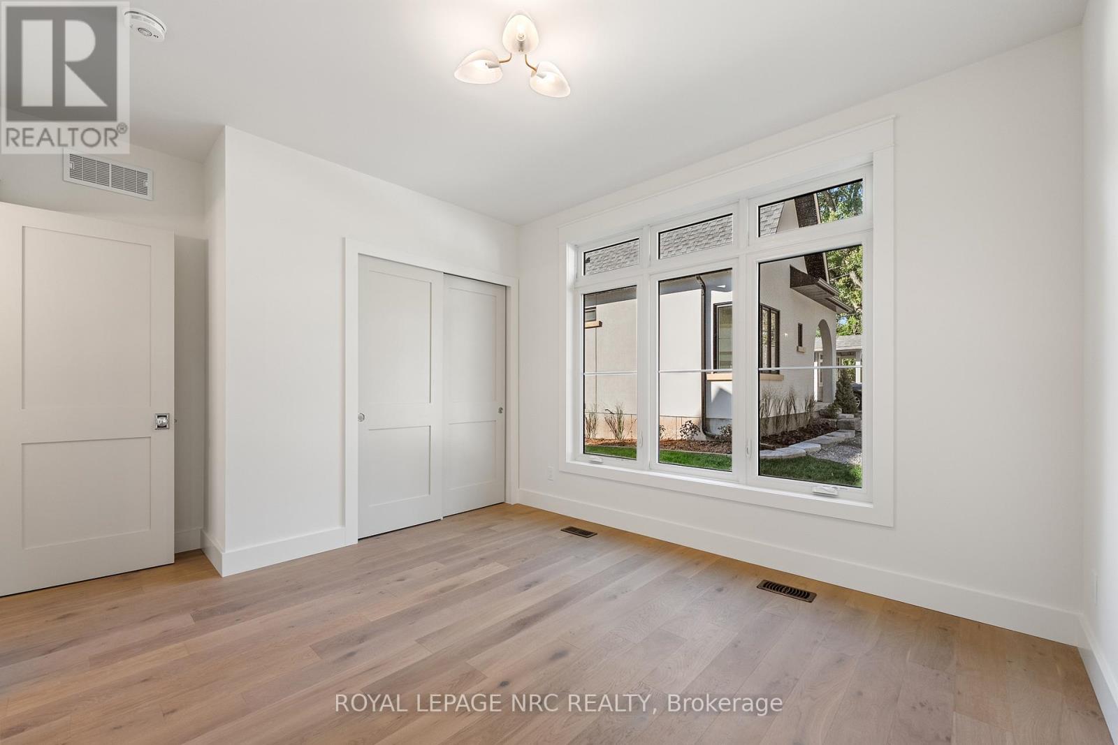 












4050 GLENSPRING ROAD

,
Fort Erie (Crystal Beach),




Ontario
L0S1B0

