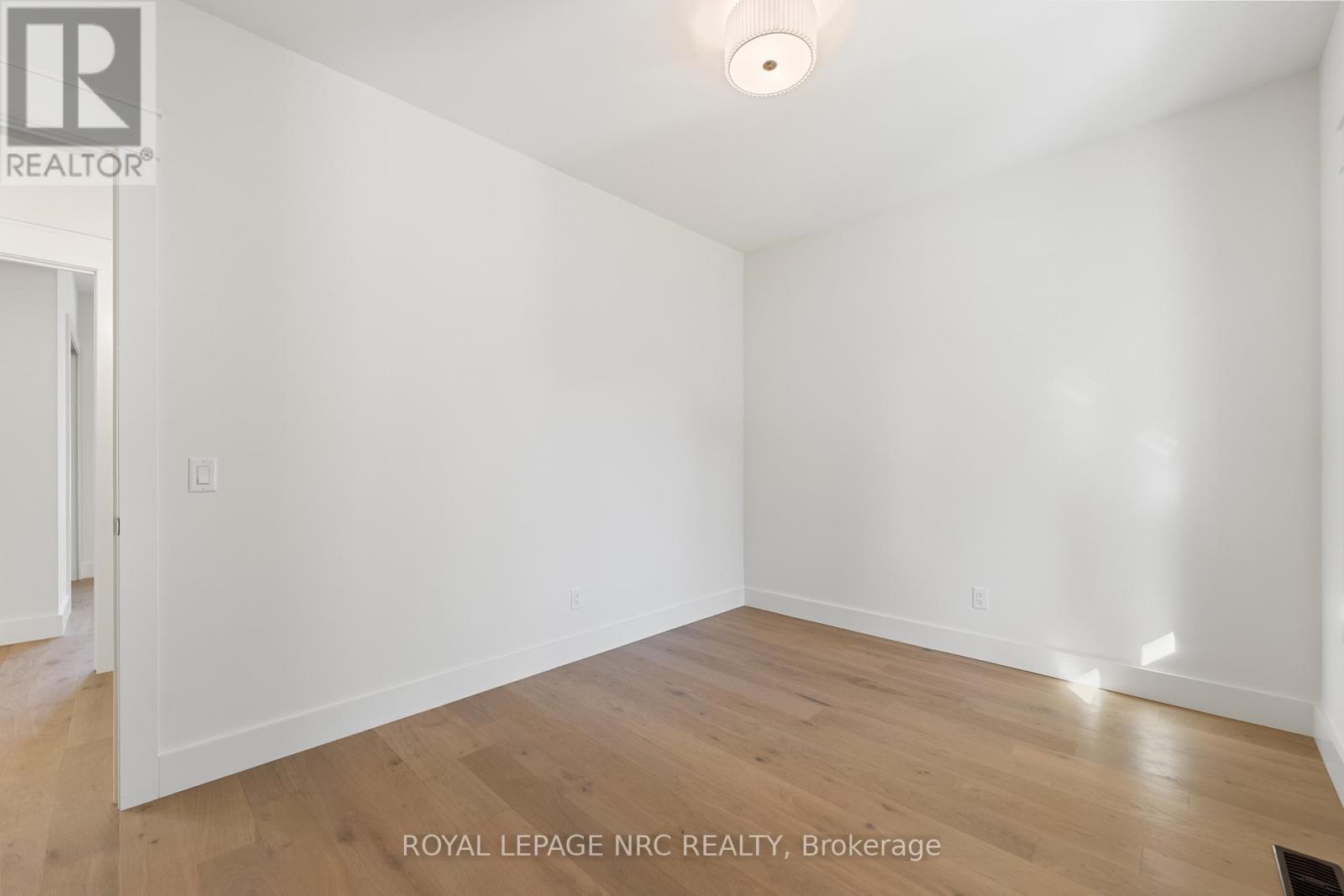 












4050 GLENSPRING ROAD

,
Fort Erie (Crystal Beach),




Ontario
L0S1B0

