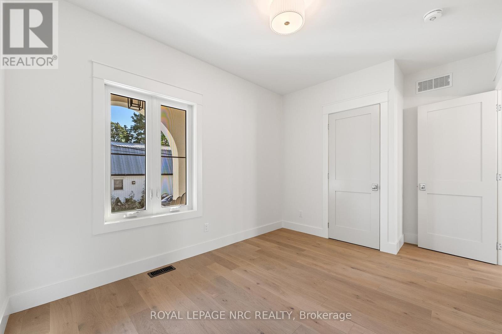 












4050 GLENSPRING ROAD

,
Fort Erie (Crystal Beach),




Ontario
L0S1B0

