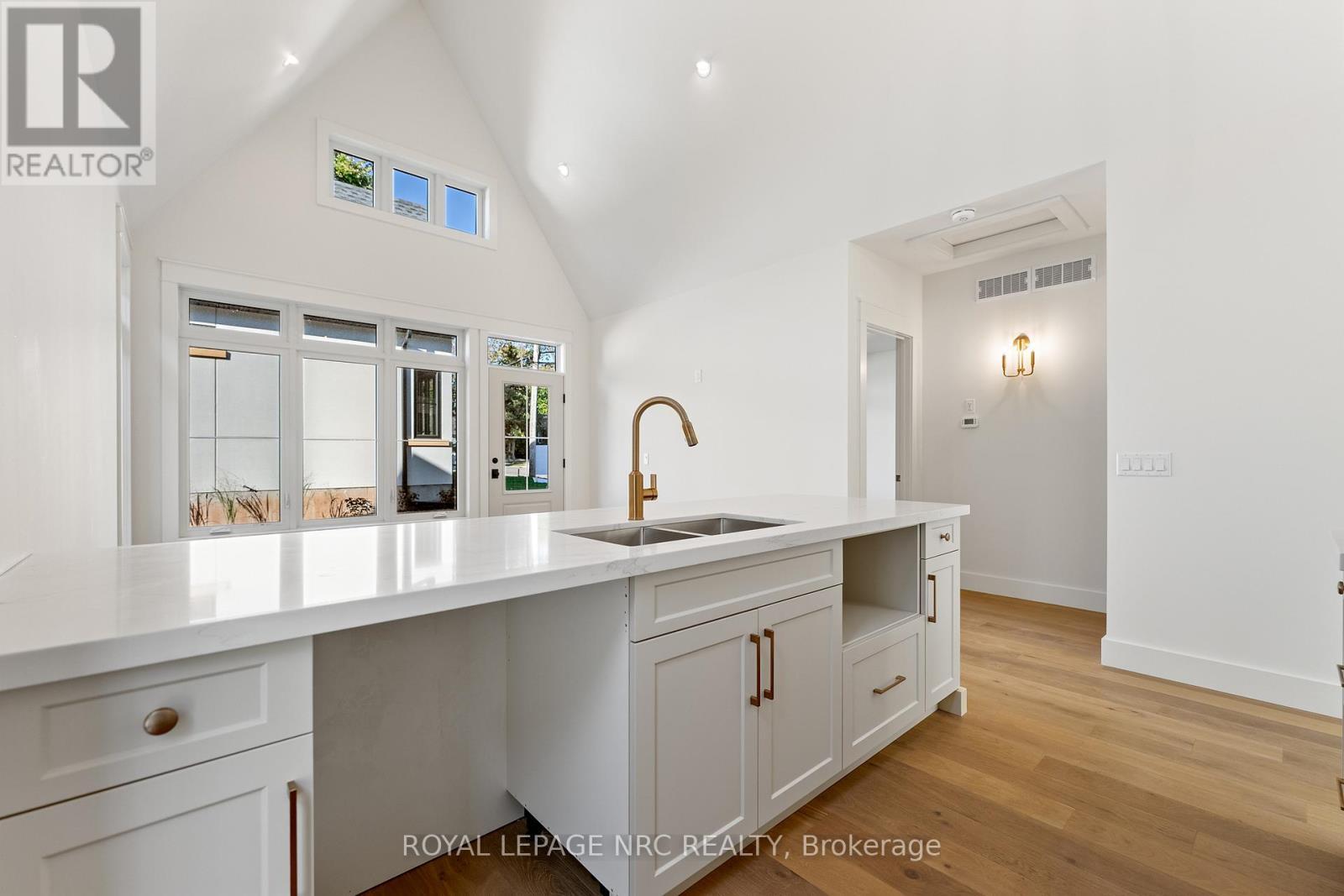 












4050 GLENSPRING ROAD

,
Fort Erie (Crystal Beach),




Ontario
L0S1B0

