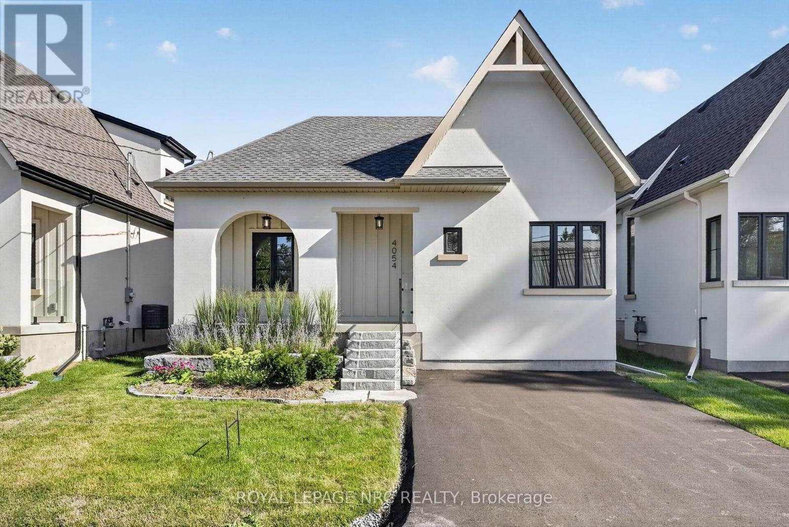 












4054 GLENSPRING ROAD

,
Fort Erie (Crystal Beach),




Ontario
L0S1B0

