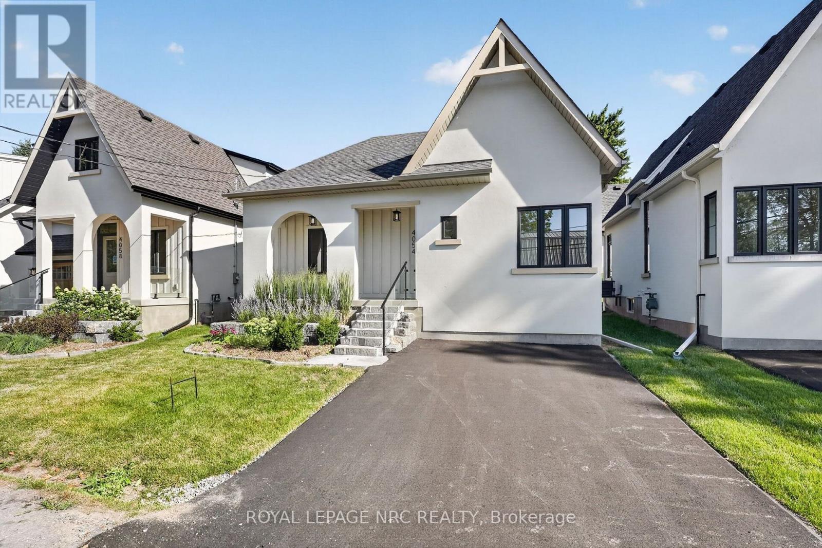 












4054 GLENSPRING ROAD

,
Fort Erie (Crystal Beach),




Ontario
L0S1B0

