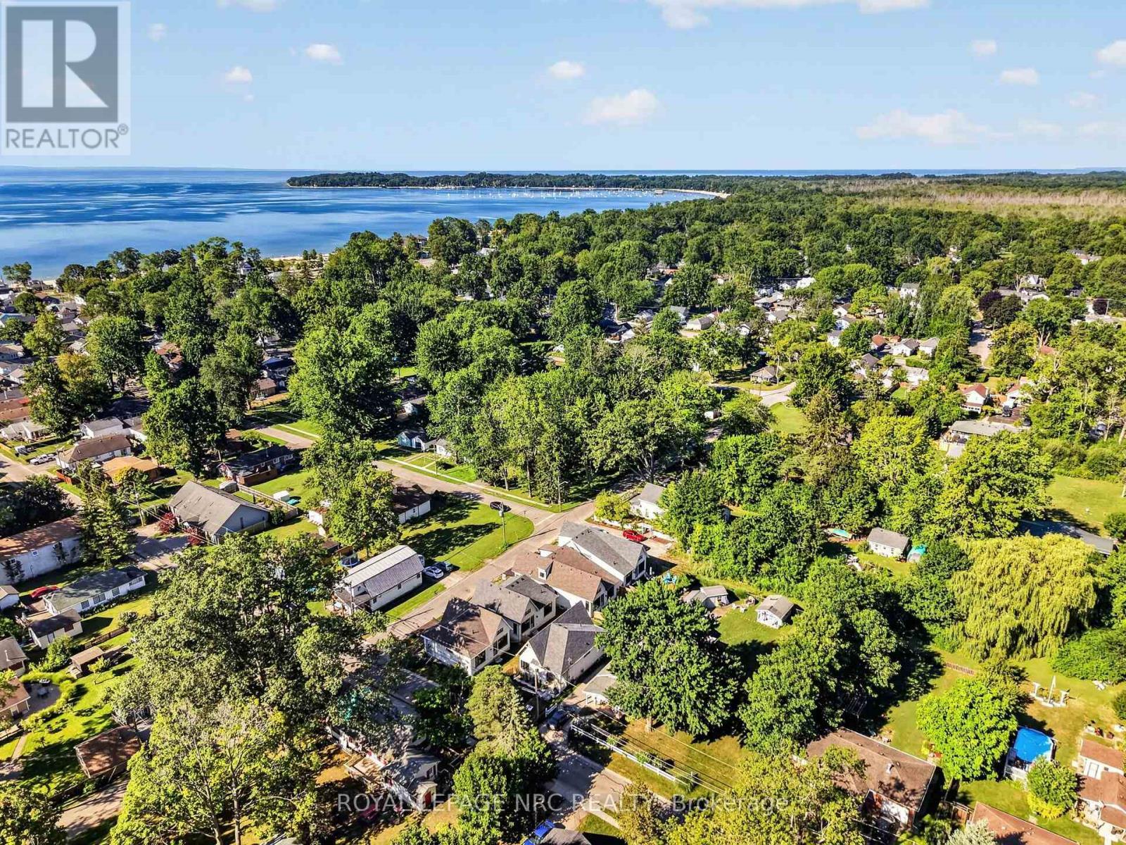 












4054 GLENSPRING ROAD

,
Fort Erie (Crystal Beach),




Ontario
L0S1B0

