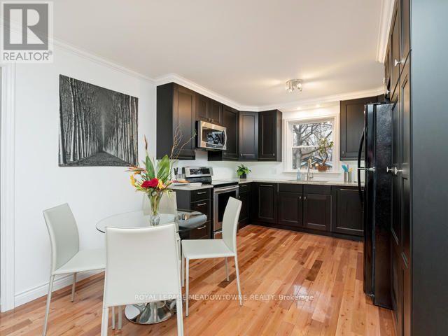 












153 DELREX BOULEVARD

,
Halton Hills,




Ontario
L7G4E1

