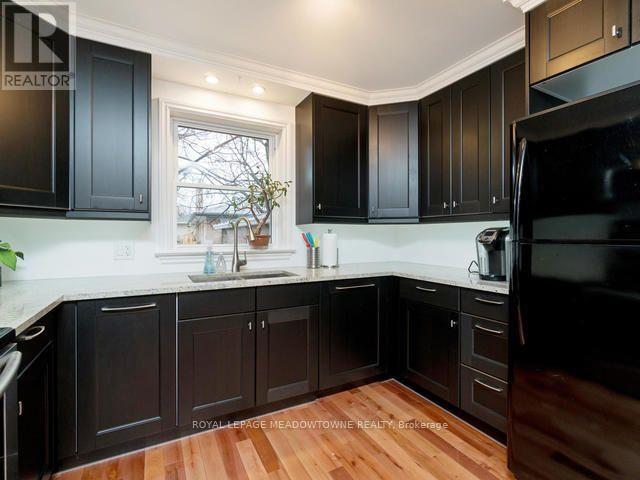 












153 DELREX BOULEVARD

,
Halton Hills,




Ontario
L7G4E1

