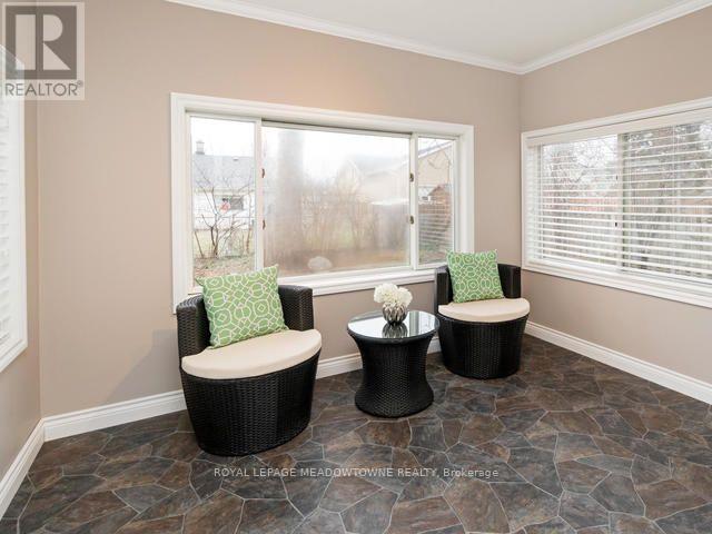 












153 DELREX BOULEVARD

,
Halton Hills,




Ontario
L7G4E1

