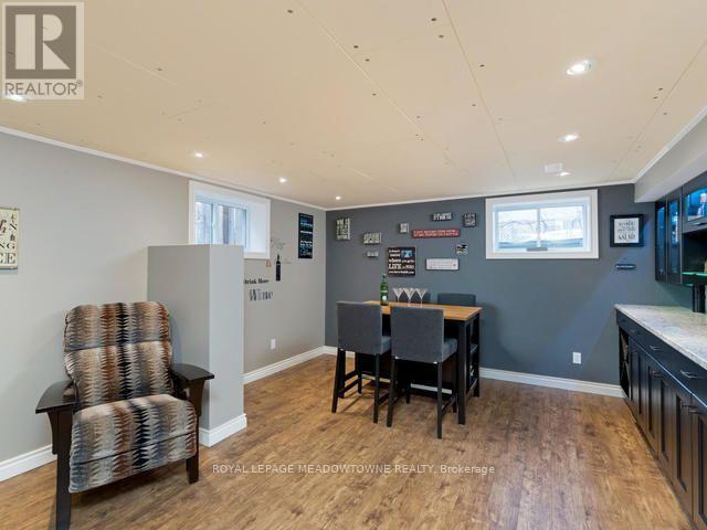 












153 DELREX BOULEVARD

,
Halton Hills,




Ontario
L7G4E1

